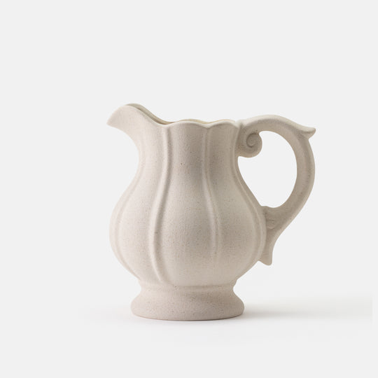 Ceramic vase in ecru